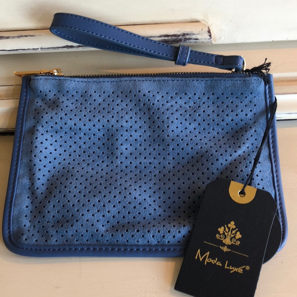 Moda Luxe Wristlet